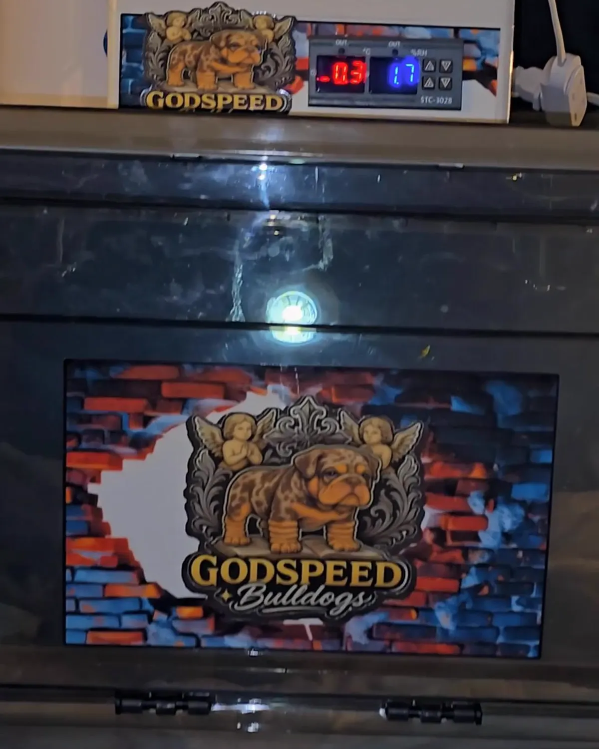 The Godspeed incubator with its temperature readout